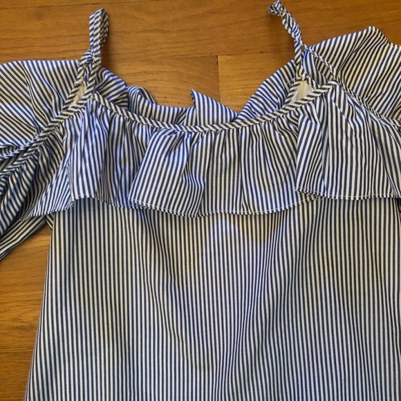 Blue striped off the shoulder top - Picture 2 of 4